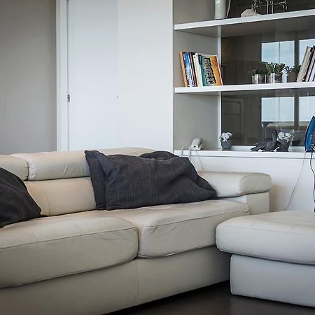 Amazing Apartment In Costa Da Caparica Exterior photo